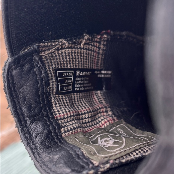 Ariat Women's Wexford Waterproof Chelsea Boot in Black Sz 9.5 B (medium width) - Picture 6 of 14